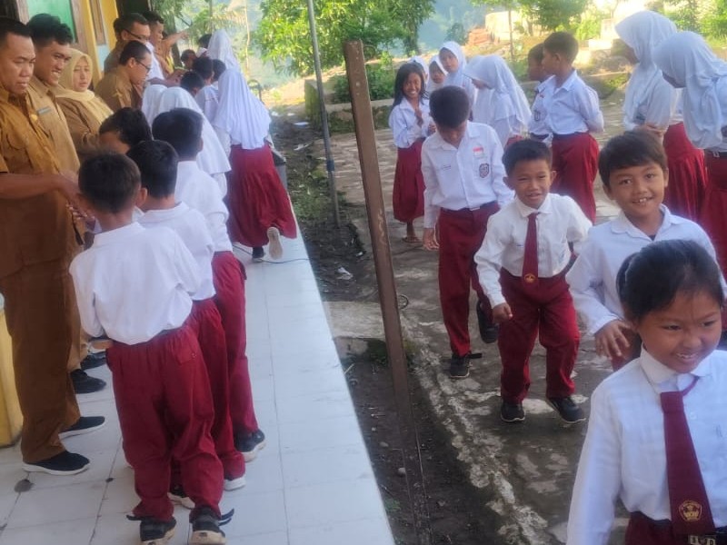 SUASANA SEKOLAH SETELAH LEBARAN